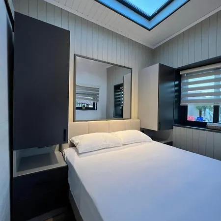 아파트 Calis Tiny House 페티예